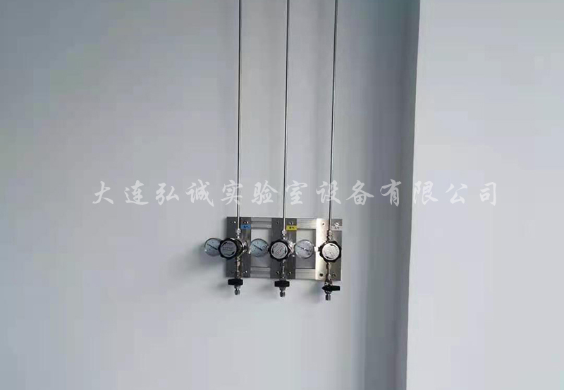 千亿体育实验台厂家 千亿体育实验室设备 千亿体育实验室家具